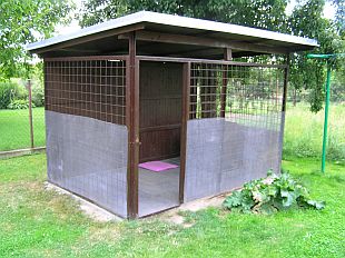 Plastové desky: přístřešek pro psa (TRANSFORM-LB)